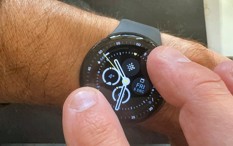 Google Pixel Watch 4 to get expanded gesture controls: The Apple Catch Up starts?